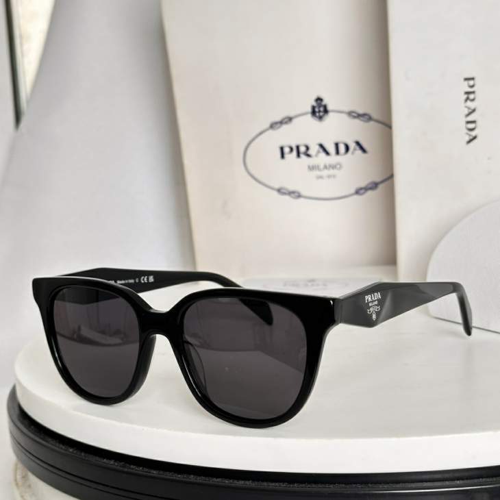 Picture of Prada Sunglasses _SKUfw75842761fw